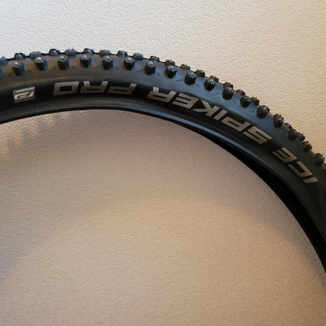 ぼ*ん様 SCHWALBE ICE SPIKER PRO 27.5インチ 2本セ