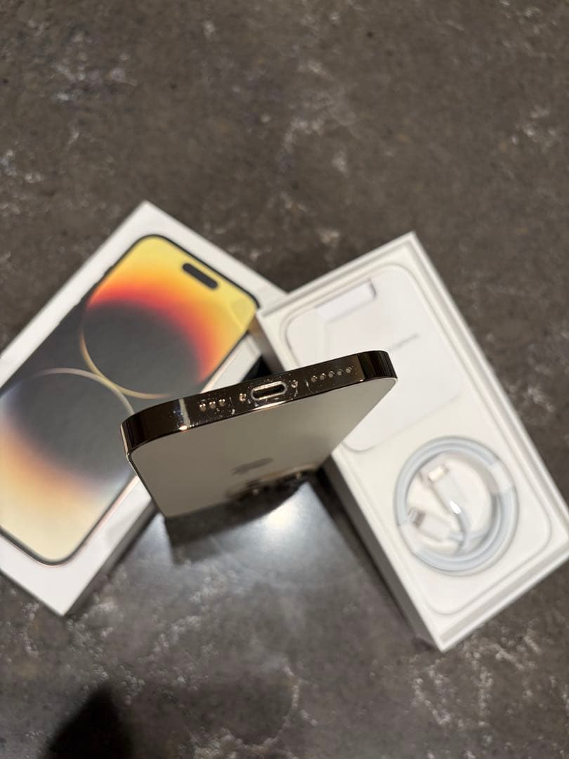 ★キズ無し美品★iPhone 14 Pro 128GB SIMフリー