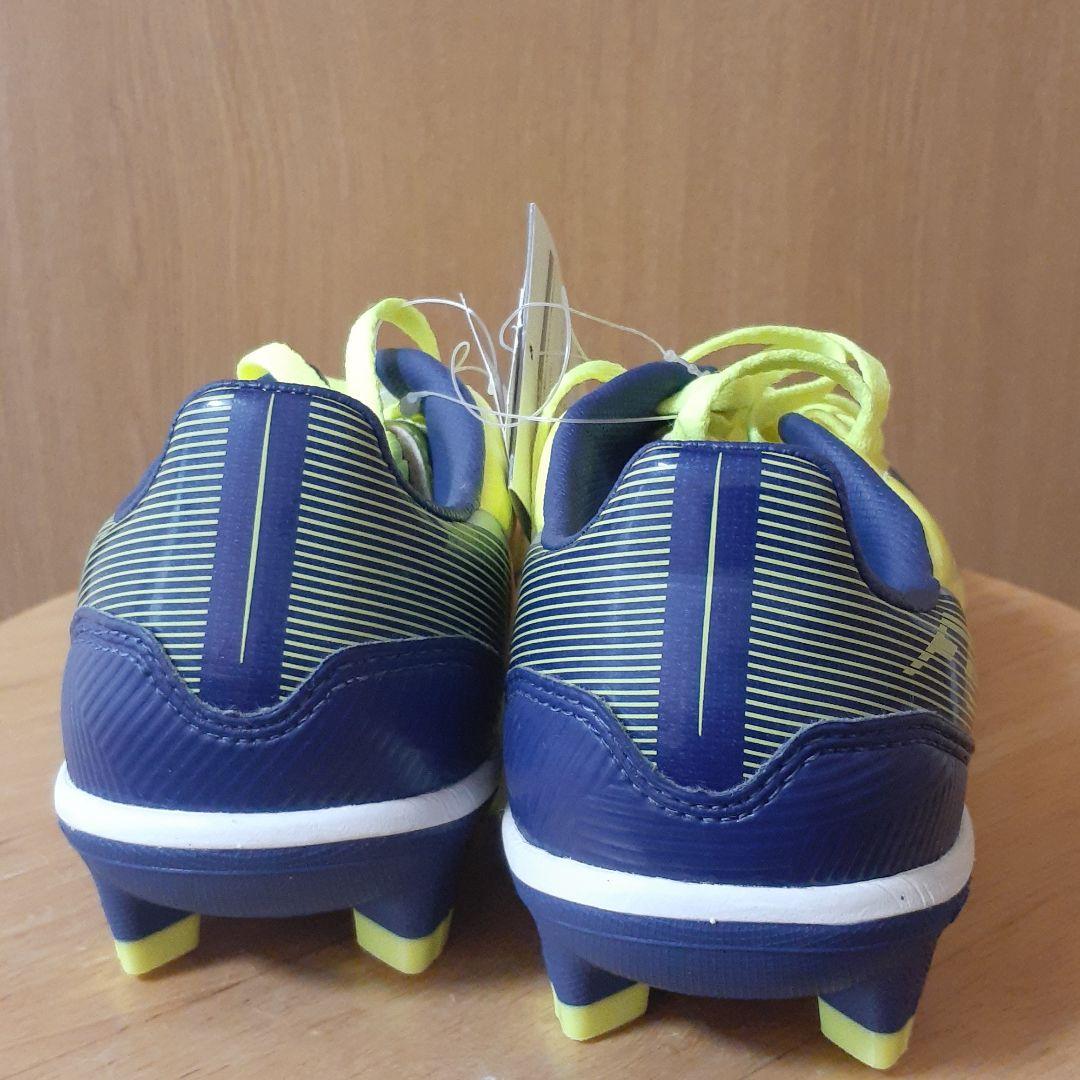新品・未使用　サッカースパイク