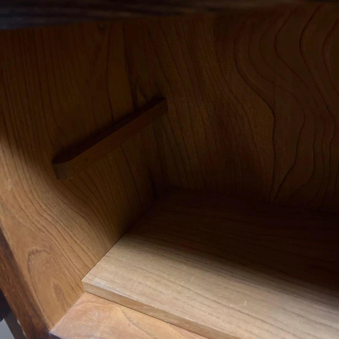 アンティーク高山家具式木製収納ローチェスト、テレビ台 伝統的な日本のデザイン