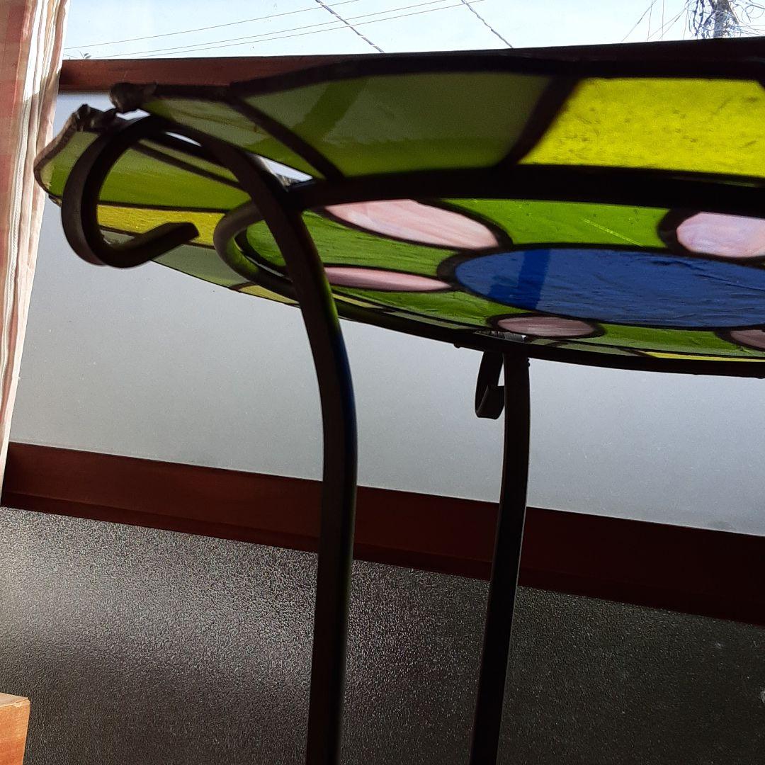 ステンドグラスのサイドテーブル