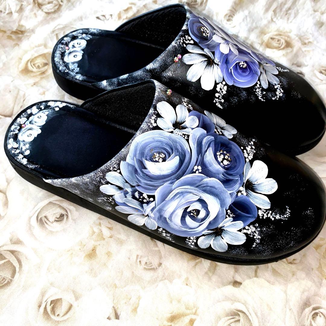 スマホ水筒ショルダー　サンダル　薔薇　手描き　トールペイント