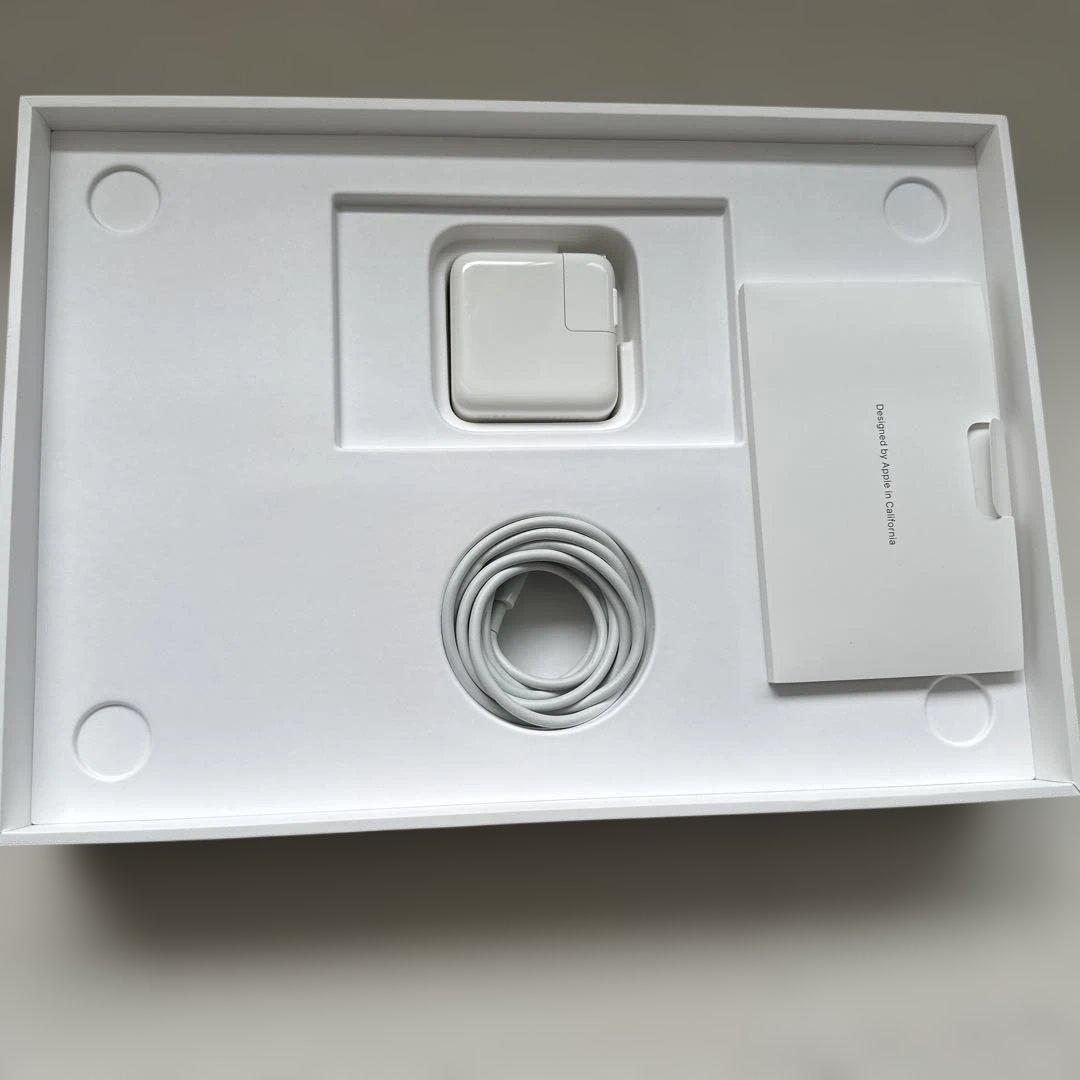 MacBook Air M1 2020 8GB/256GB 13インチ