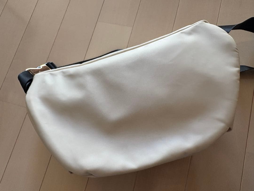 新品　トッカ　ボディーバッグ ウエストポーチ tocca TOCCA 斜め掛け