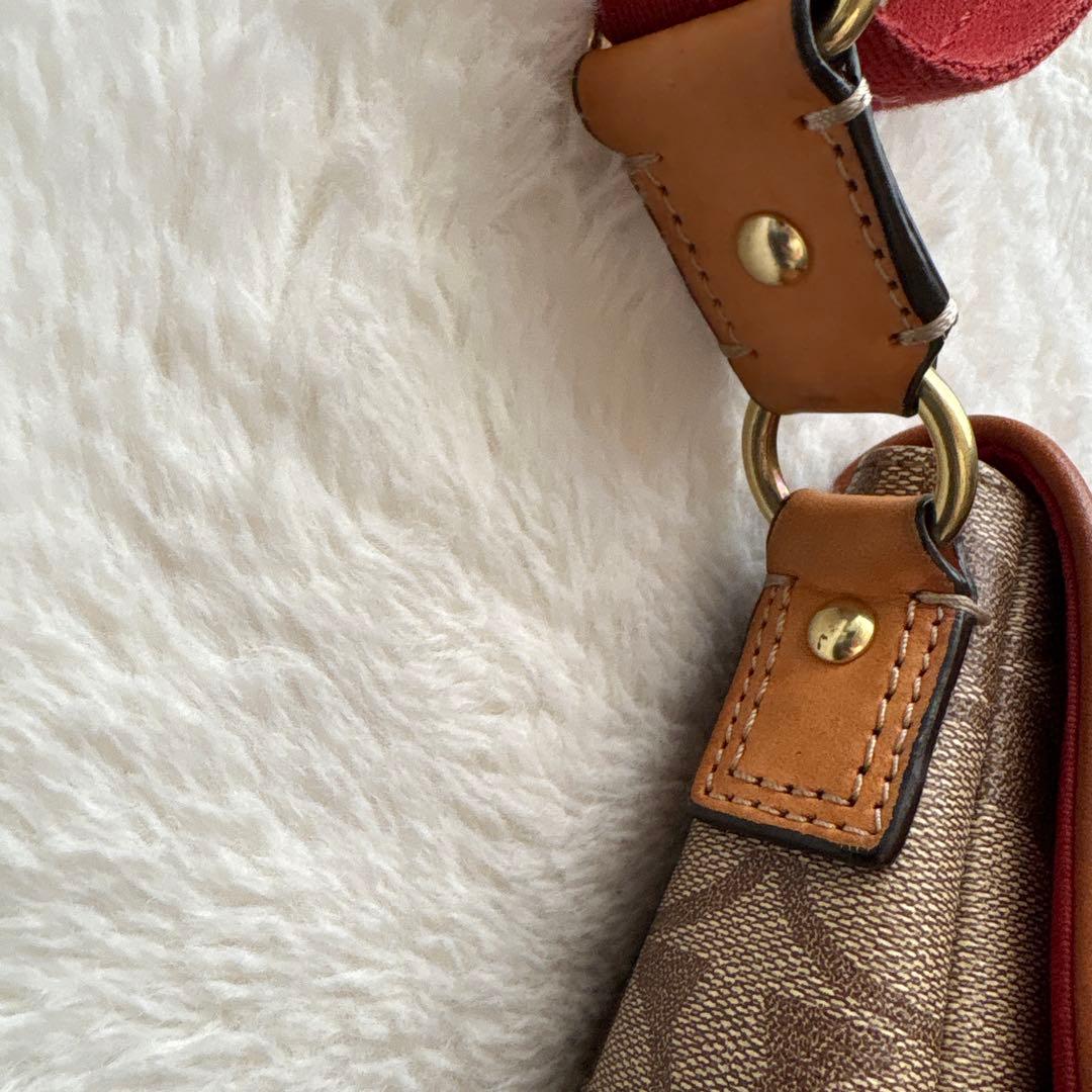 【美品】コーチ COACH 花柄ショルダーバッグ 2WAY 赤　シグネチャー