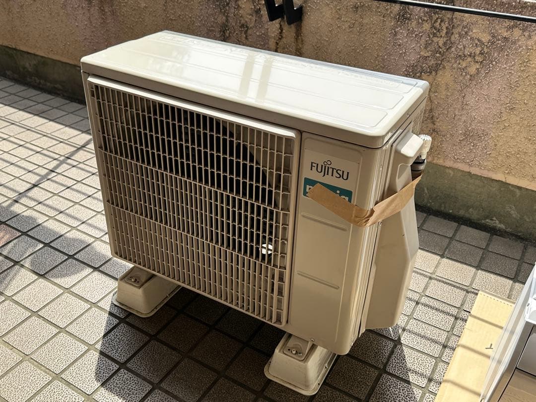 富士通エアコン AS-C223N-W –（引き取り希望・代々木上原）