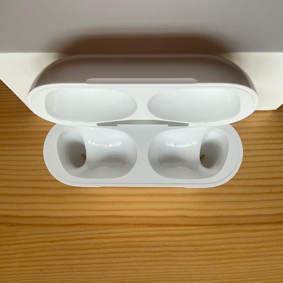 AirPodsPro２本体　第二世代　Apple純正品 ケーブル付