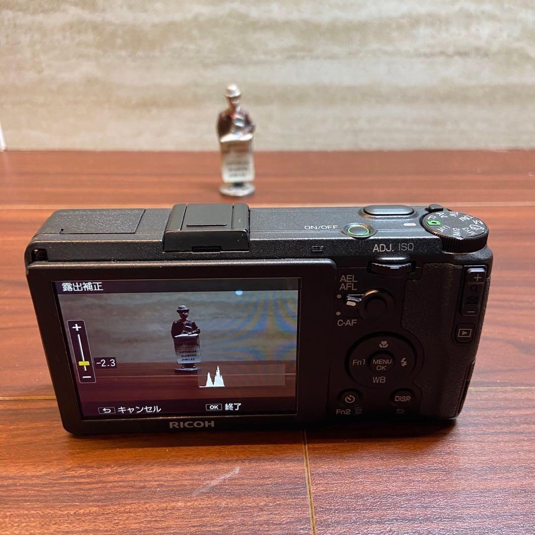 RICOH GR デジカメ ほぼ新品 4933