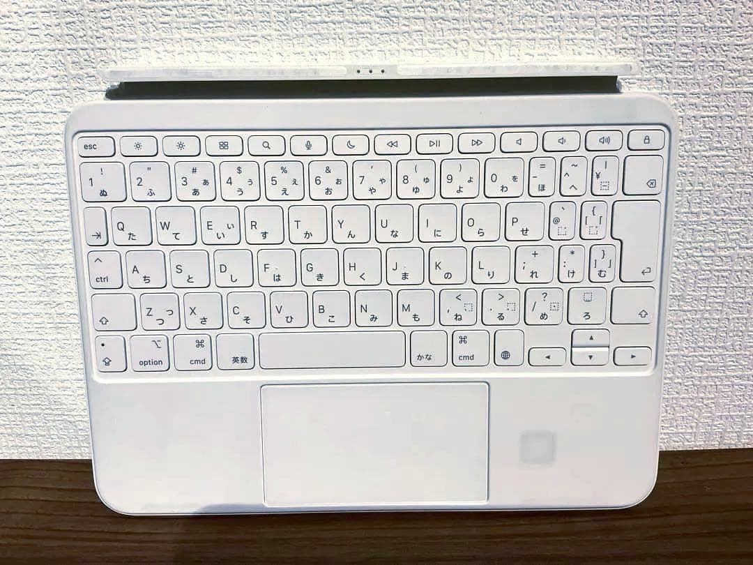 Magic Keyboard Folio iPad（A16）用 日本語版　美品
