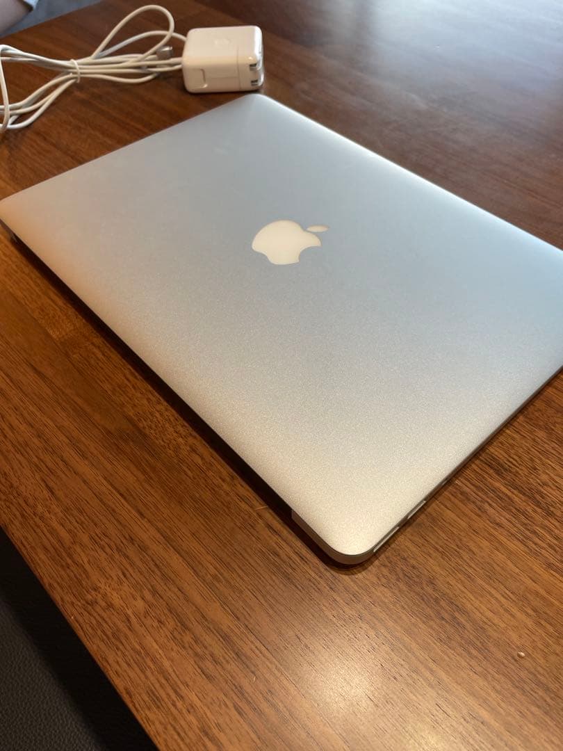 Apple MacBook Air 11インチ 2014