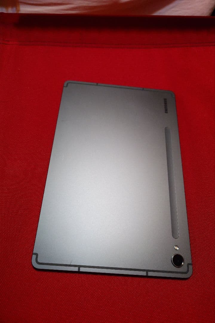 GALAXY tab s9　spigenカバー付き