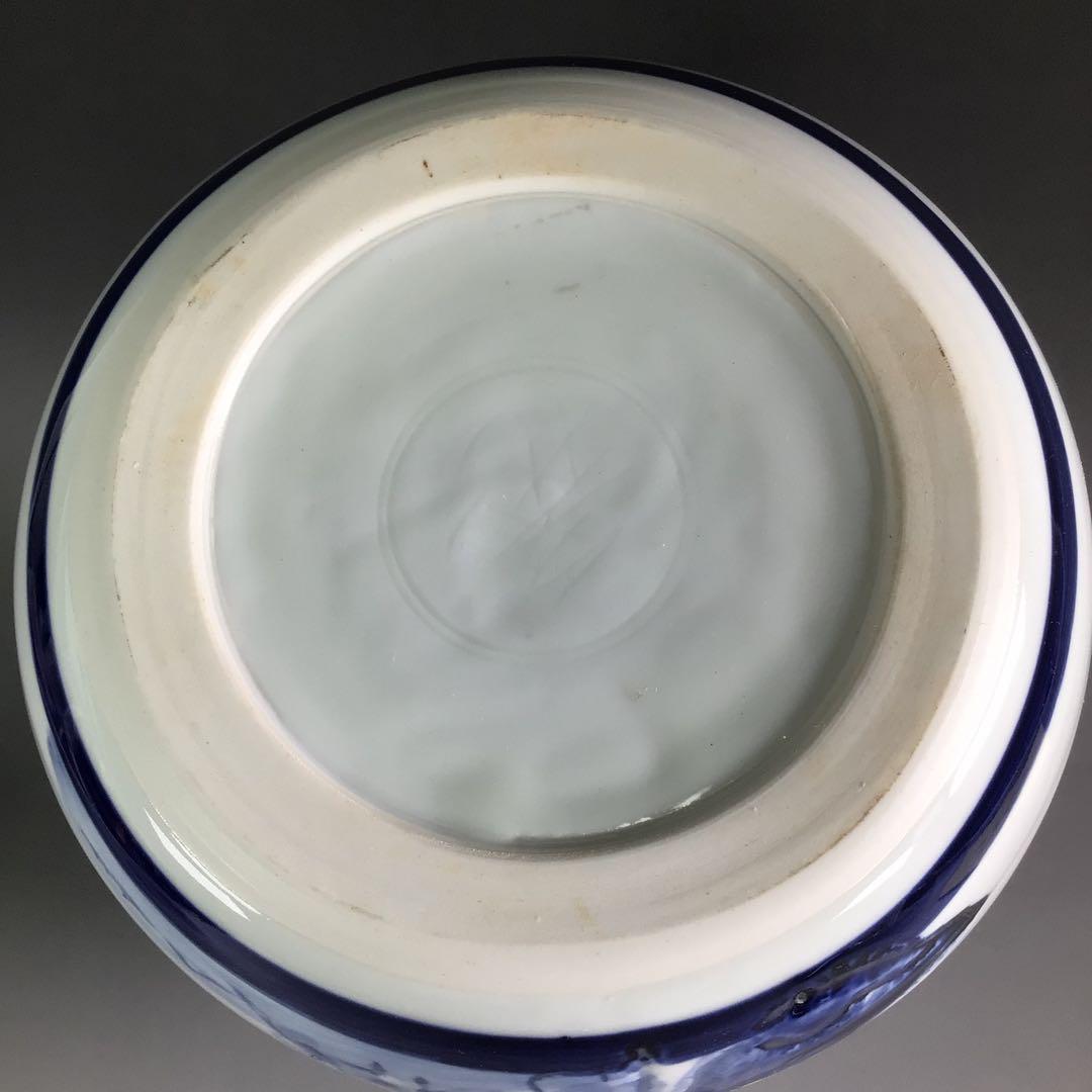 Ｒ５０５　水指　『篠田義一造』『染付松絵』　共箱　茶道具