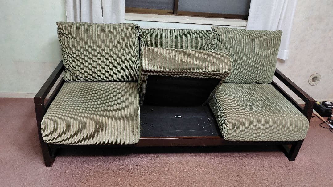 緑色ファブリック3人掛けソファ