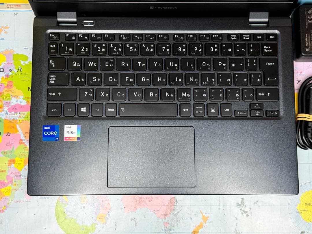 極美品 第11世代i7・16GB 東芝 G83/HS Office2024