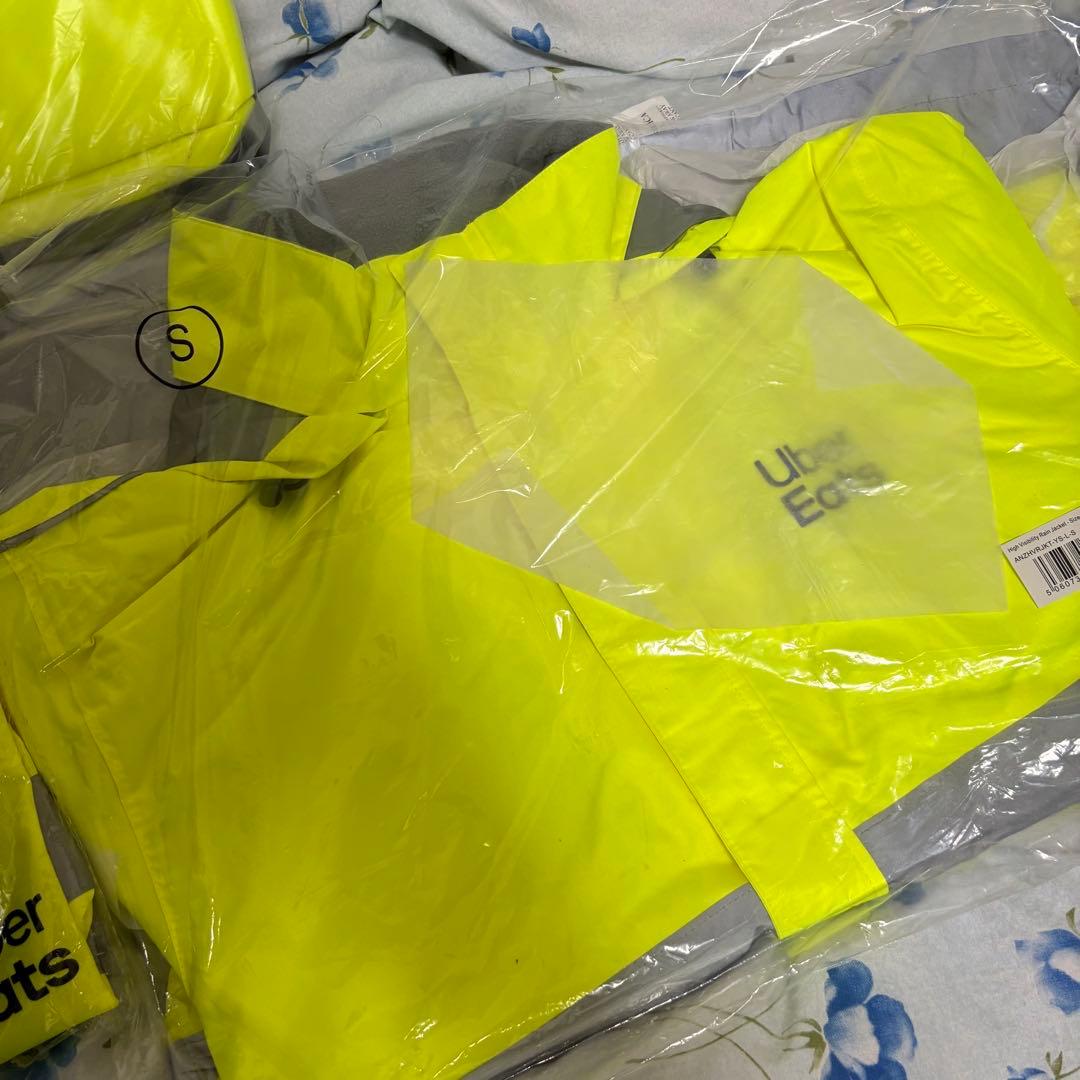 UberEATS ウーバーイーツ　オーストラリア　デリバリーバッグなど