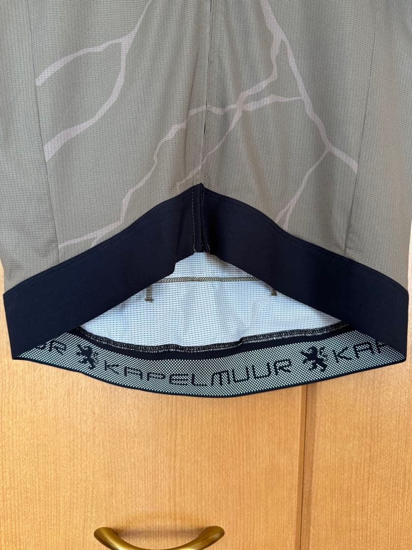 新品　カペルミュール　サイクルジャージ　Ｌ