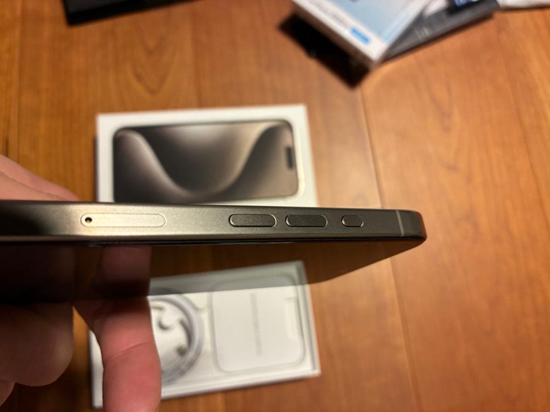 Apple iPhone 15 pro 本体128GB 外装美品　SIMフリー