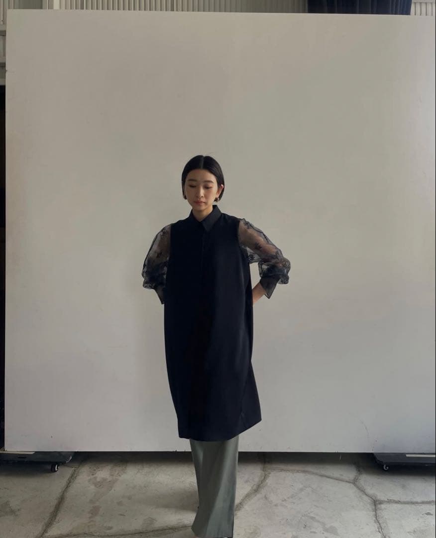 【美品】RIM.ARK　Floating florets シャツ　ネイビー