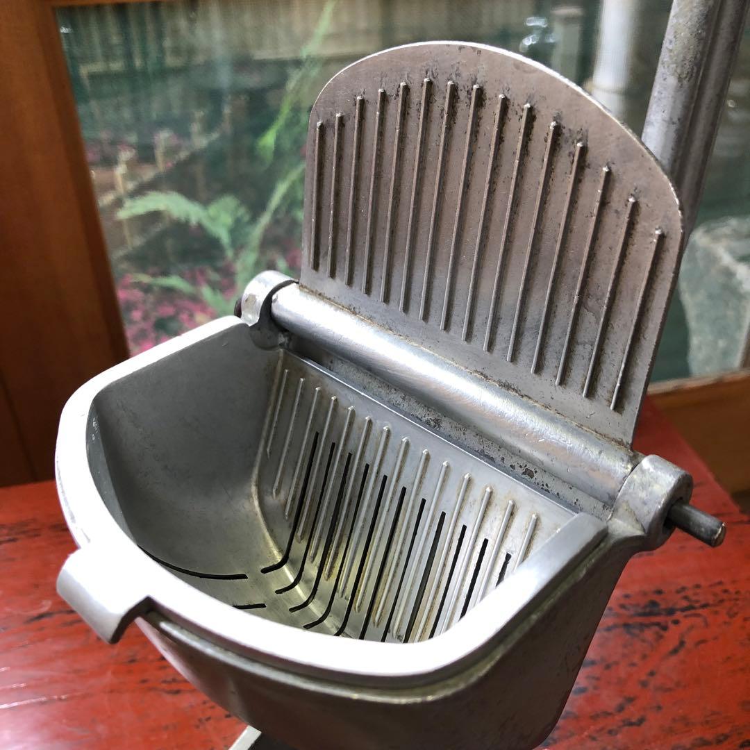 手動金属ジューサー ジュゥーサー 健康美容調理器 搾り機 生フルーツ