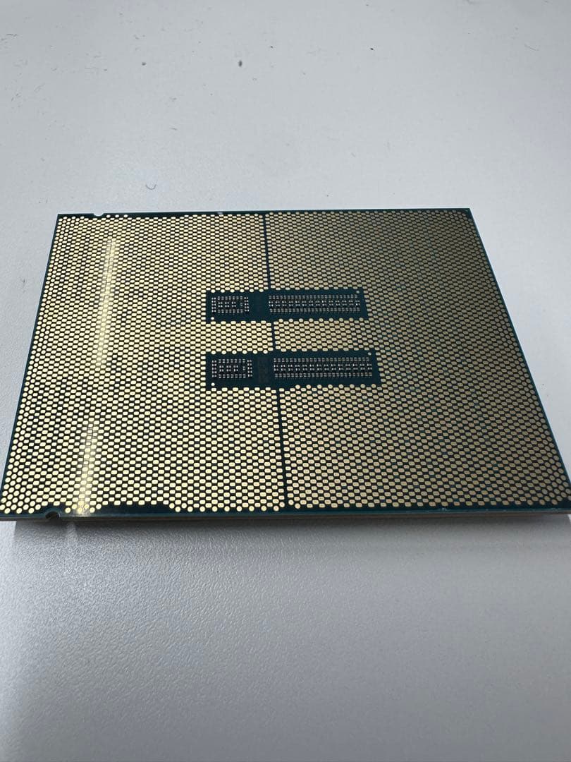 intel Xeon w7 3465X 28コア56スレッド バルク品