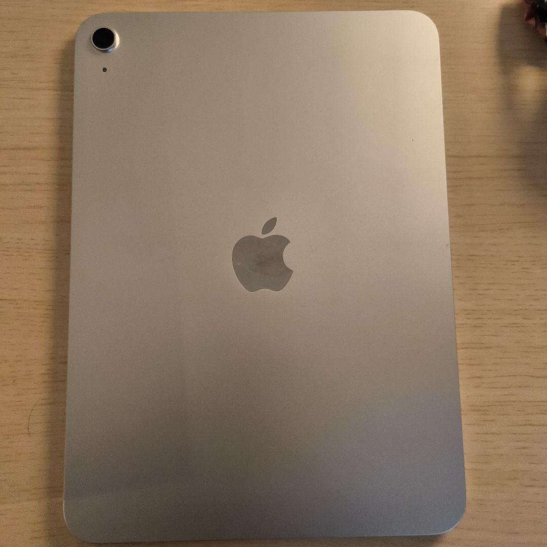 Apple iPad A16 WiFiモデル 箱、充電器付きシルバー 本体