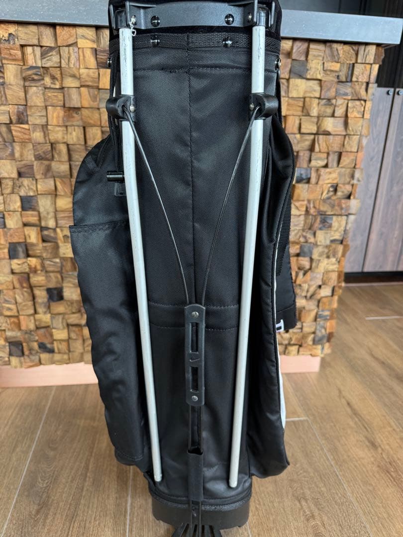 ナイキ　キャディーバック　タイガーウッズモデル