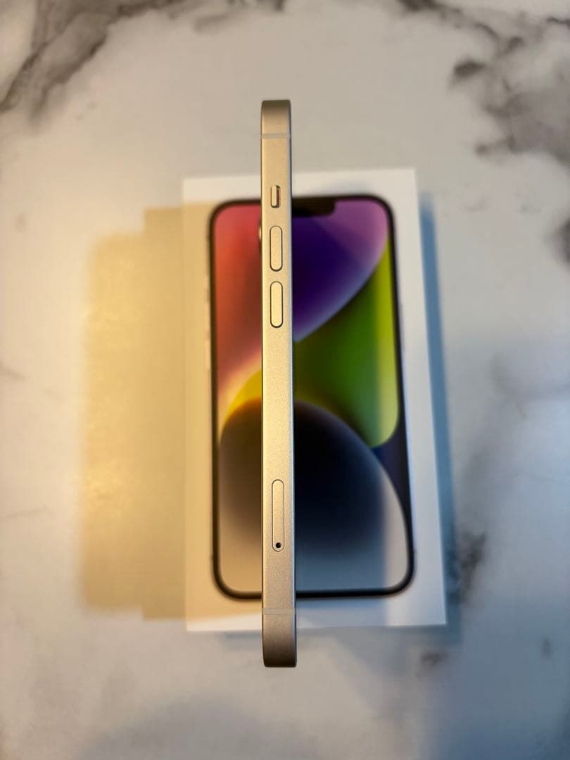iPhone14 256GB スターライト（白）