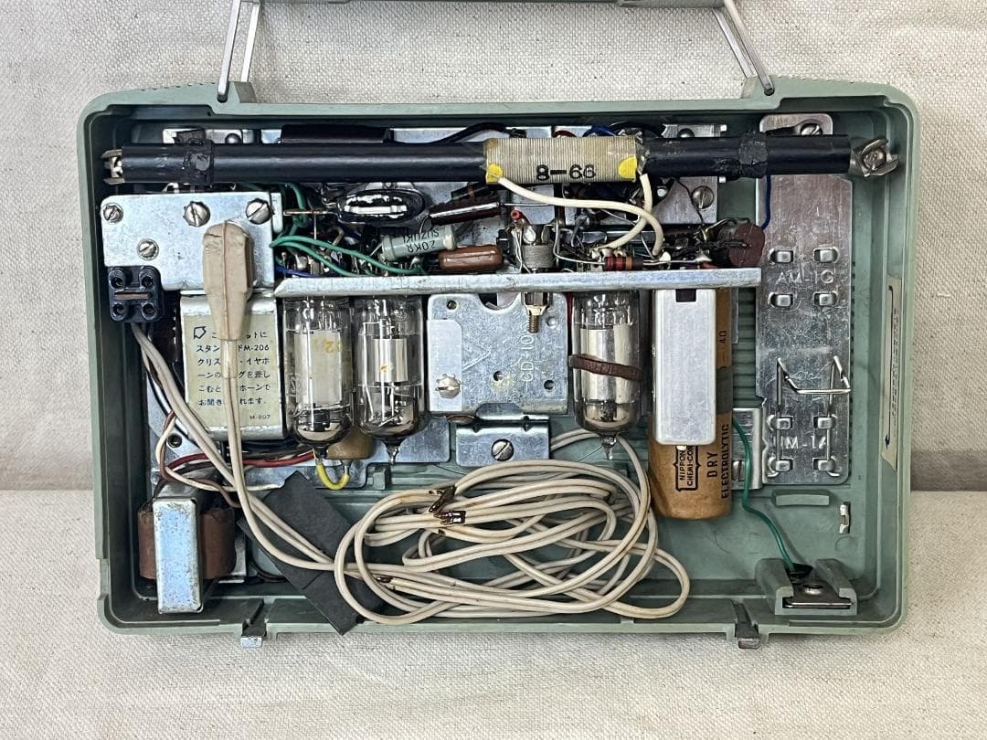 レトロ！【スタンダード】 真空管コンパクトAMラジオ SR450 動作未確認