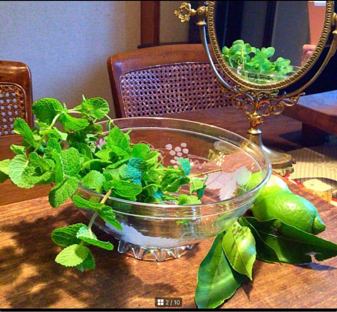 A366 アンティーク吹きガラス　グラグヴール　カットガラス　葡萄紋様　鉢　1客