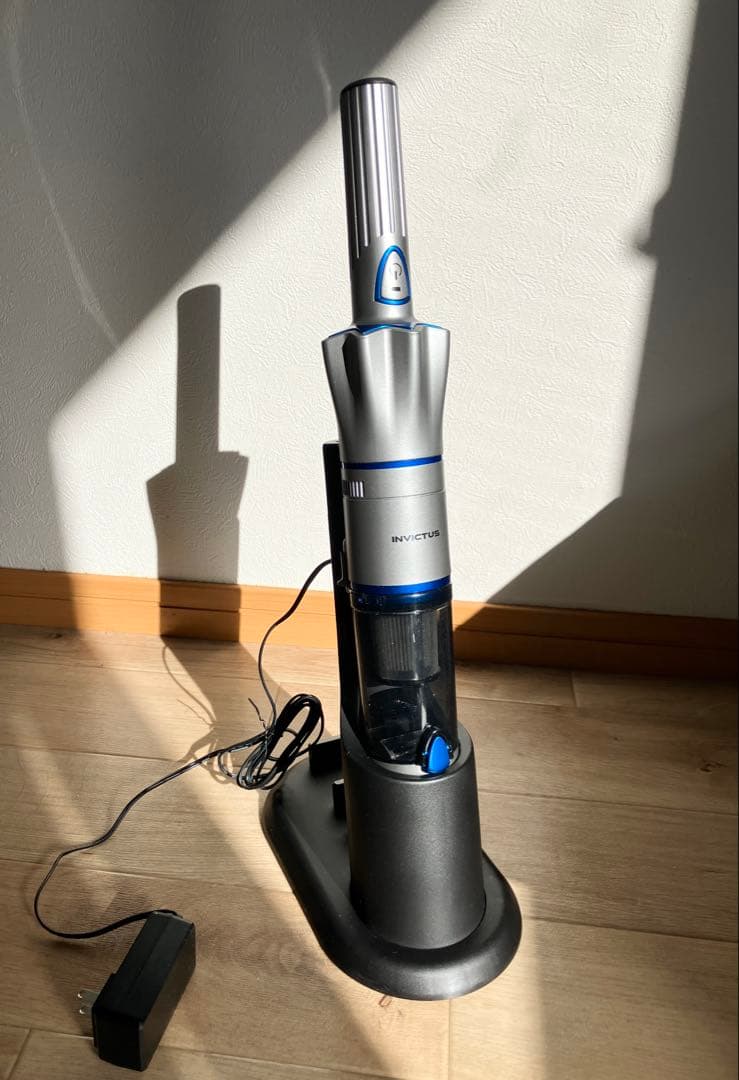 【美品】INVICTUS ONE インビクタスワン V2 コードレスクリーナー