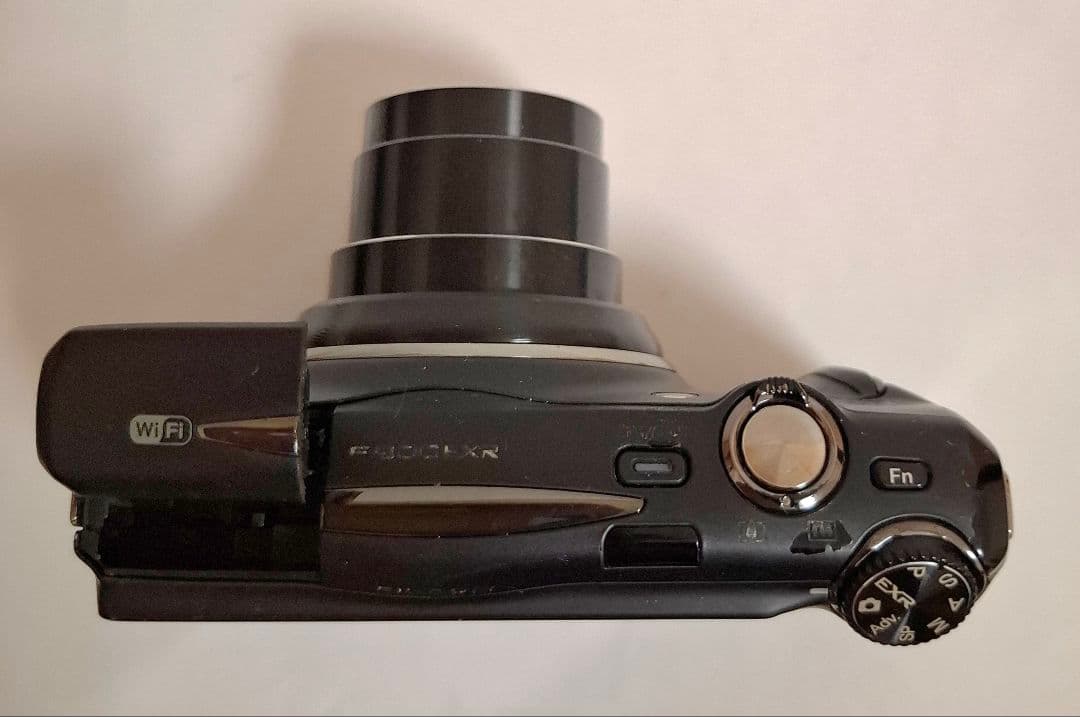 [準美品] スマホに転送可能ファインピックス FINEPIX F900EXR