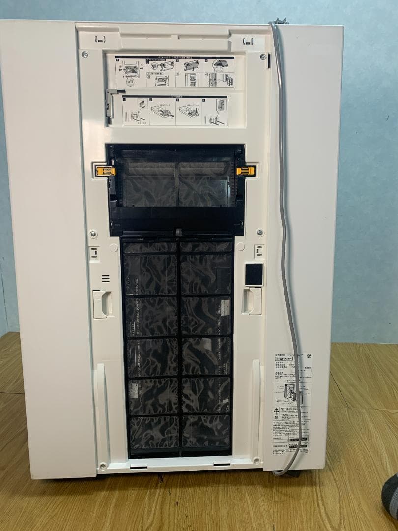 K★223 シャープ 空気清浄機 FU-M1400-W　2020年