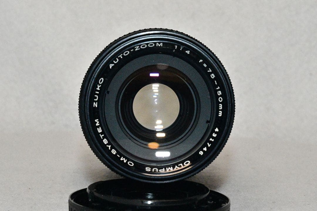 《動作品》OLYMPUS OM-1+中望遠ズームレンズ付きa404