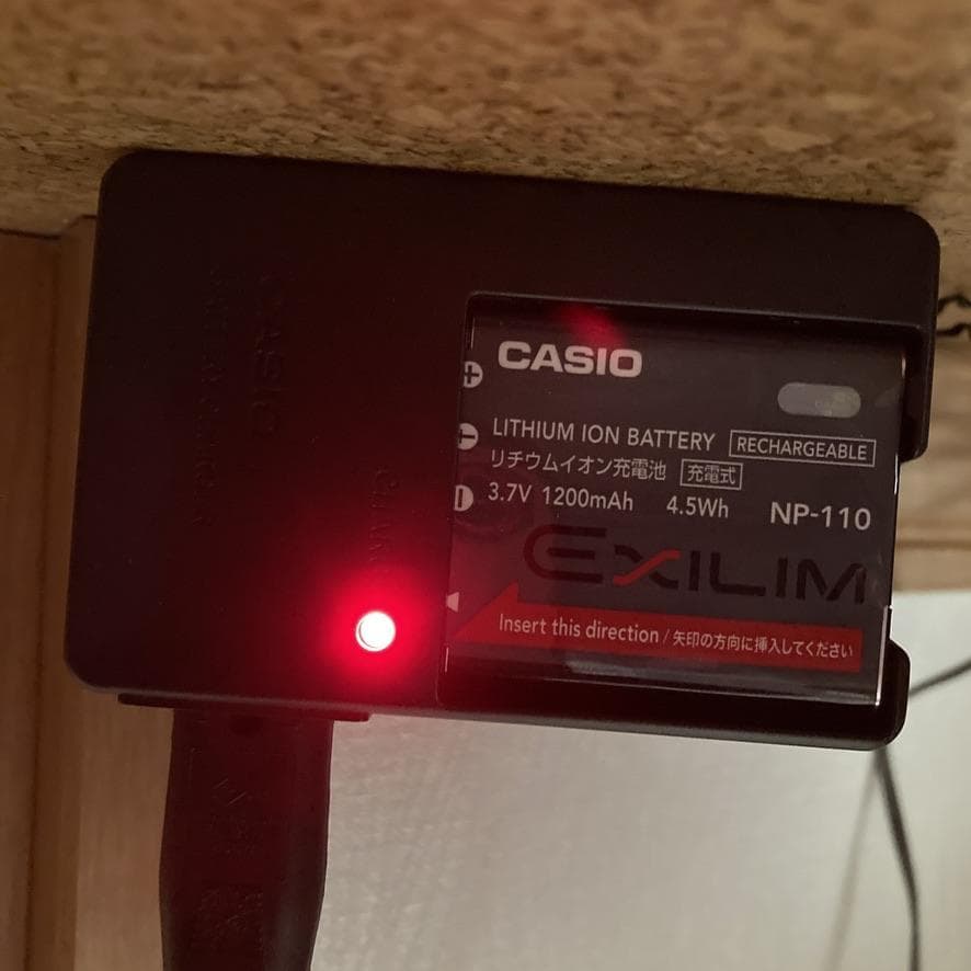 【動作品】CASIO EXILIM EX-Z2300 ゴールド コンデジ カシオ