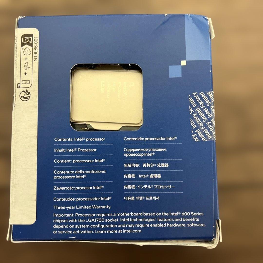 261046 Intel Corei7 プロセッサー 12700KF第12世代