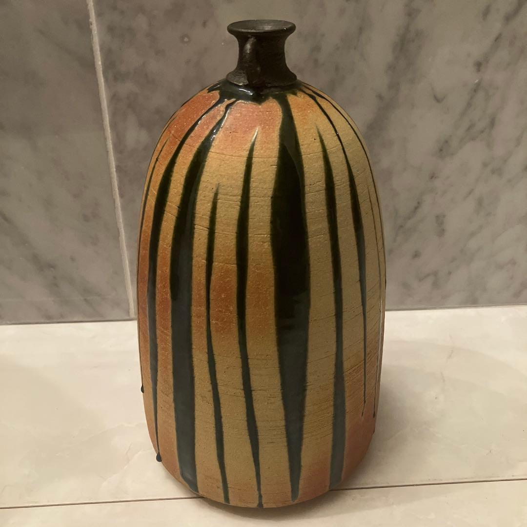 90 年代スリランカ作家Ajith さんが手掛けた雰囲気抜群の花瓶