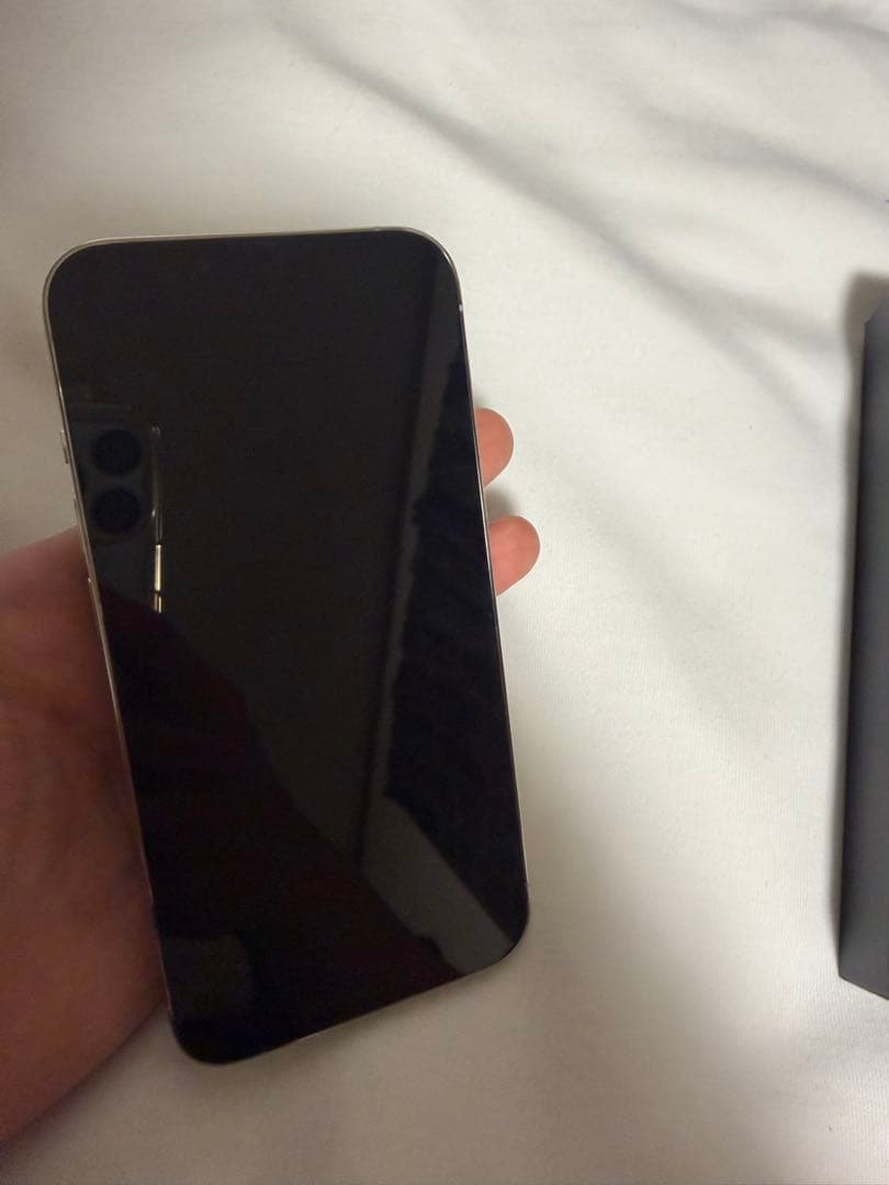 Apple iPhone 13 Pro 512GB シルバー 本体　SIMフリー