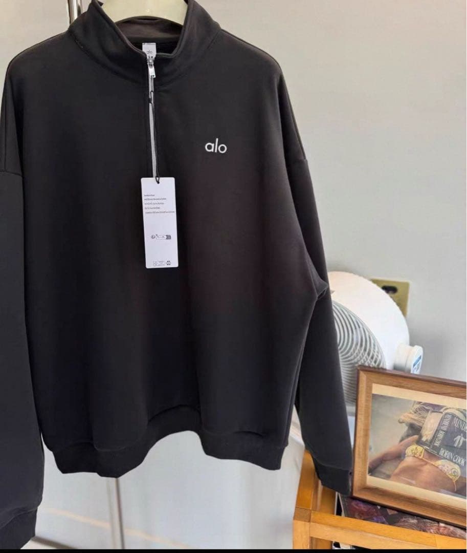 Alo Yoga ハーフジップ Sサイズ トレーナータグ付き ブラック 男女兼用