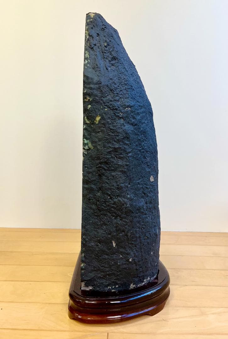 稀少鉱物 カコクセナイト内包（レインボー発色）アメジストドーム 約60cm