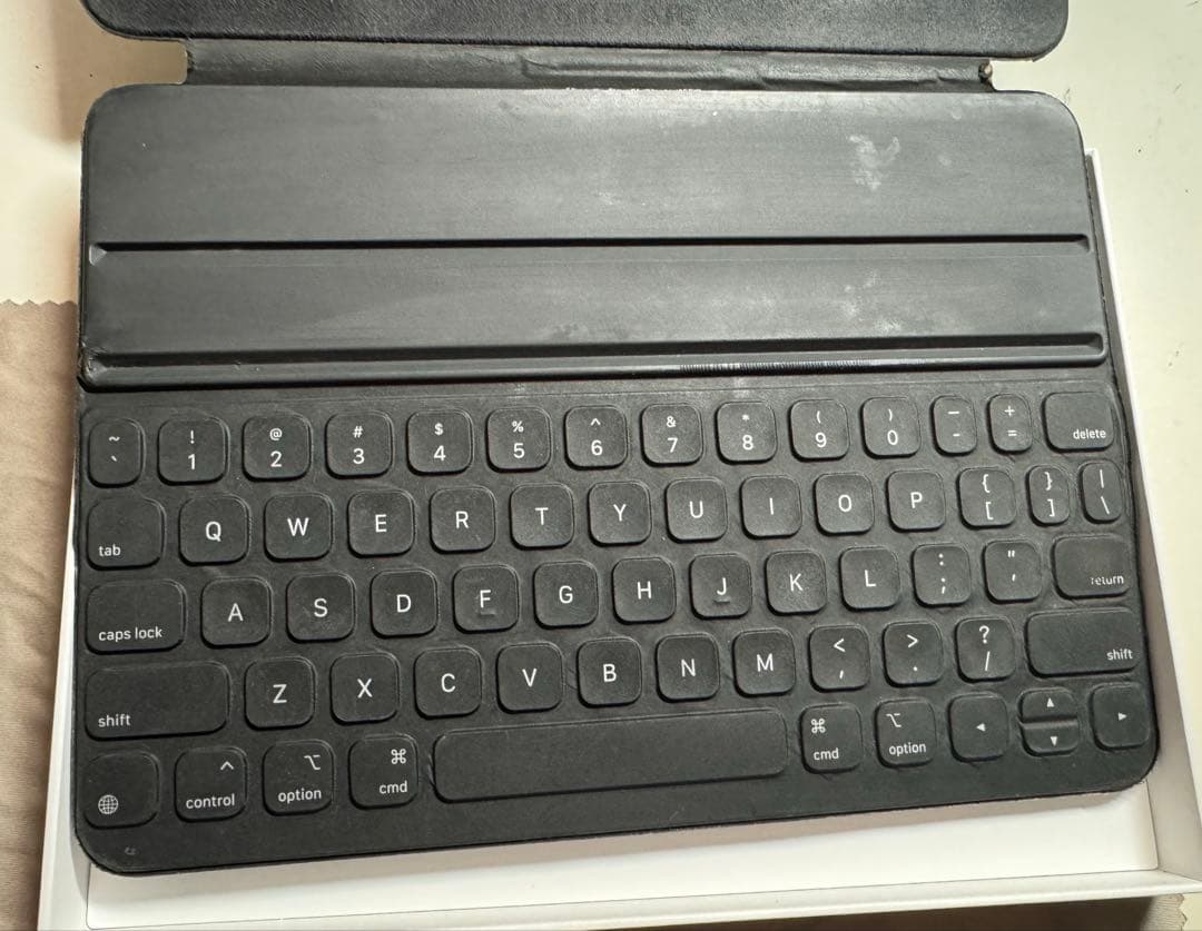 純正 Apple Smart Keyboard Folio 11インチ 日本語