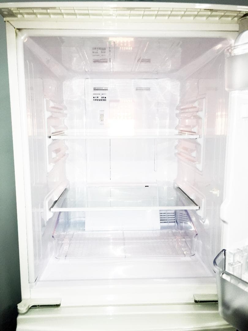 30日迄！送料無料★SHARP 137L 冷蔵庫【SJ-14W-W】