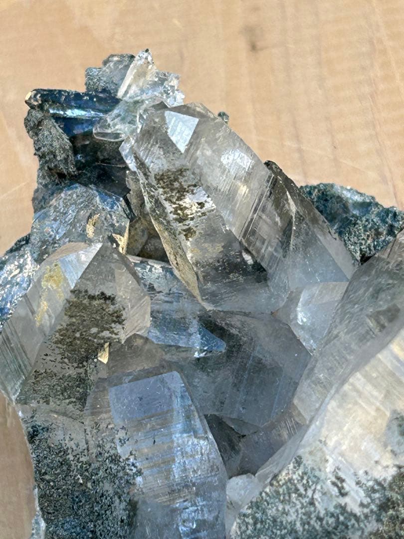 ネパールガネッシュヒマール産AAAAAヒマラヤ‼️モスクォーツ緑泥石クローライト