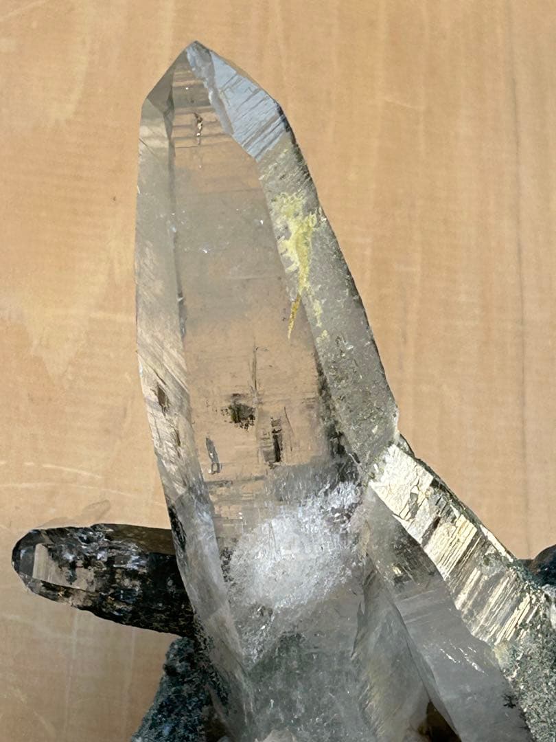 ネパールガネッシュヒマール産AAAAAヒマラヤ‼️モスクォーツ緑泥石クローライト