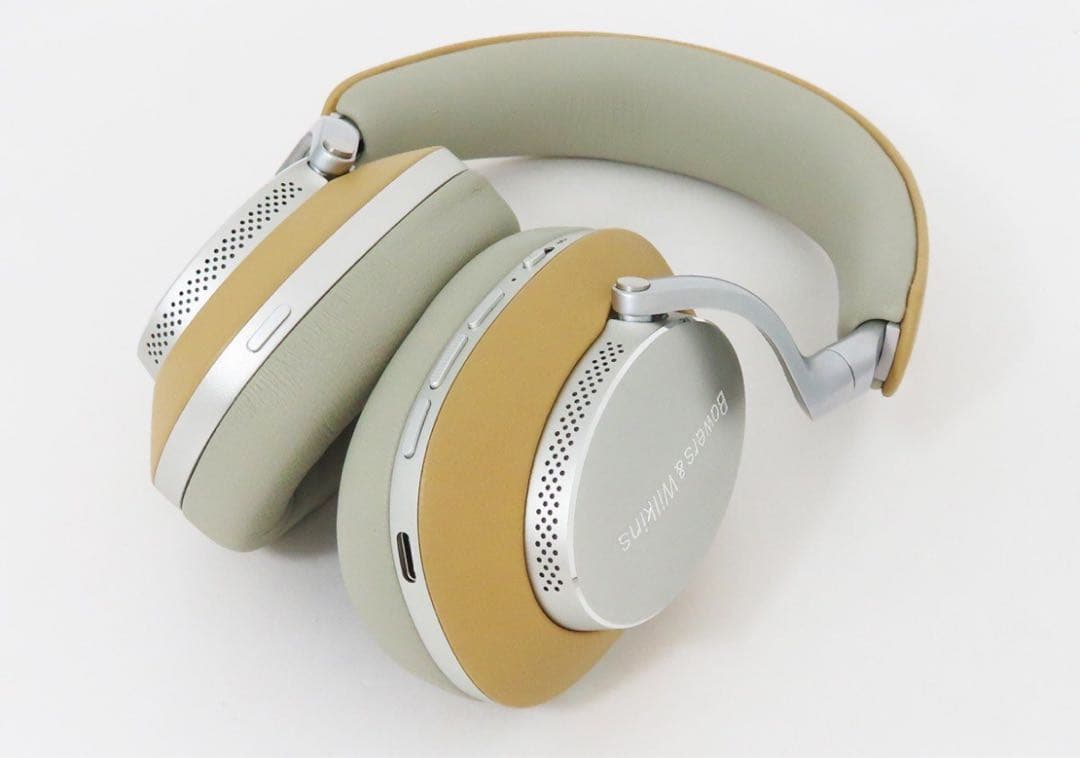 Bowers & Wilkins　バウワース＆ウィルキンス　PX8