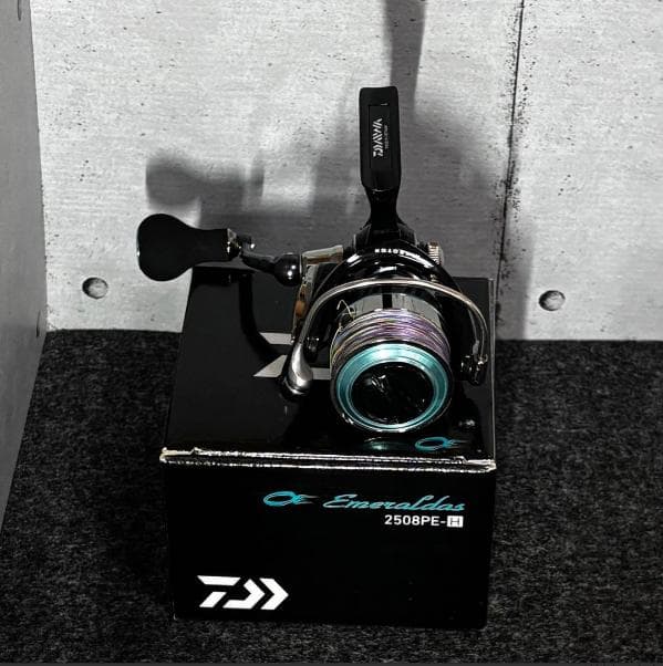 ＜美品＞DAIWA エメラルダス 2508PE-H