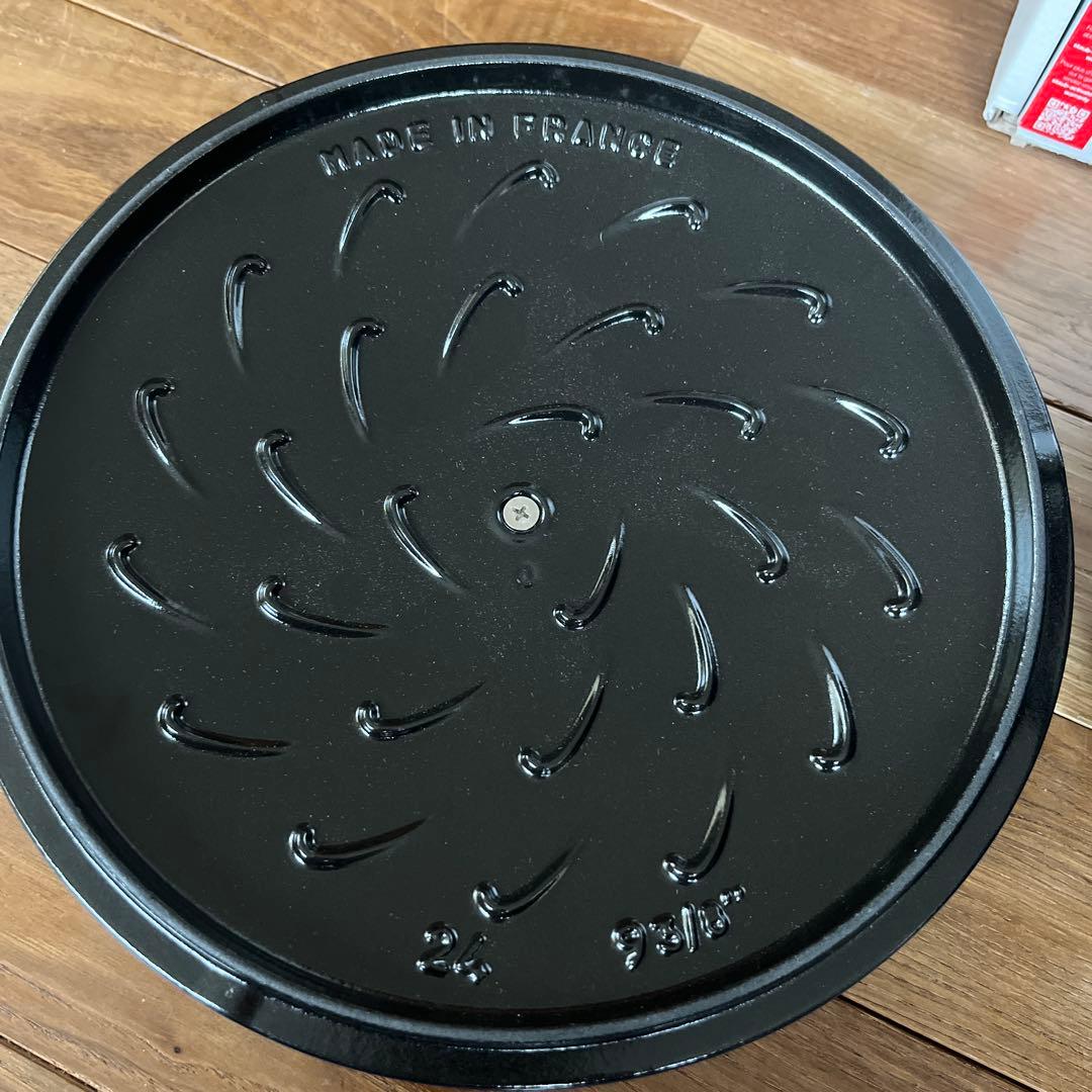 未使用 STAUB フレンチオーブン リリー 24cm グランブルー 両手鍋