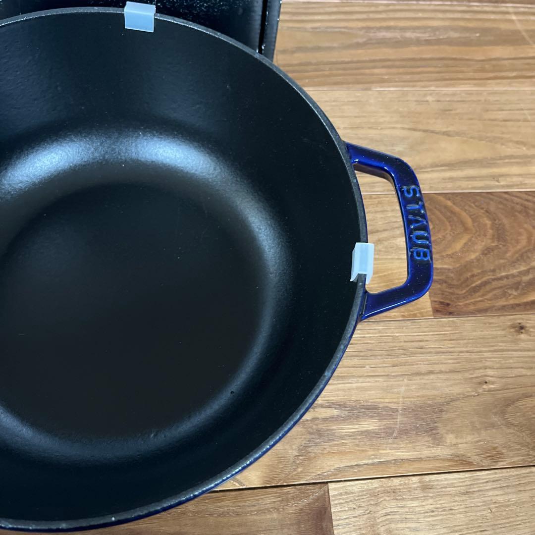 未使用 STAUB フレンチオーブン リリー 24cm グランブルー 両手鍋