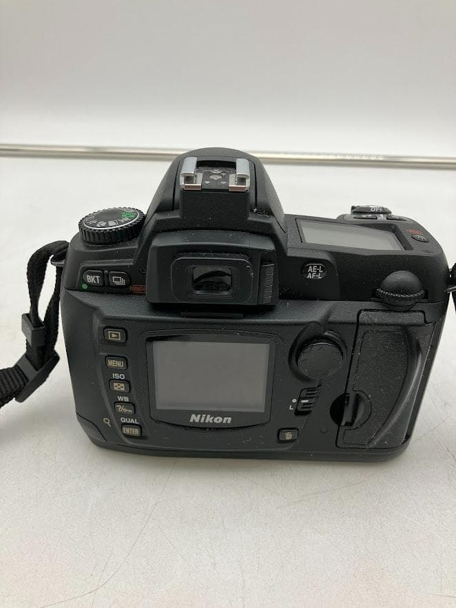 【ジャンク品】Nikon D70 デジタル一眼レフカメラ