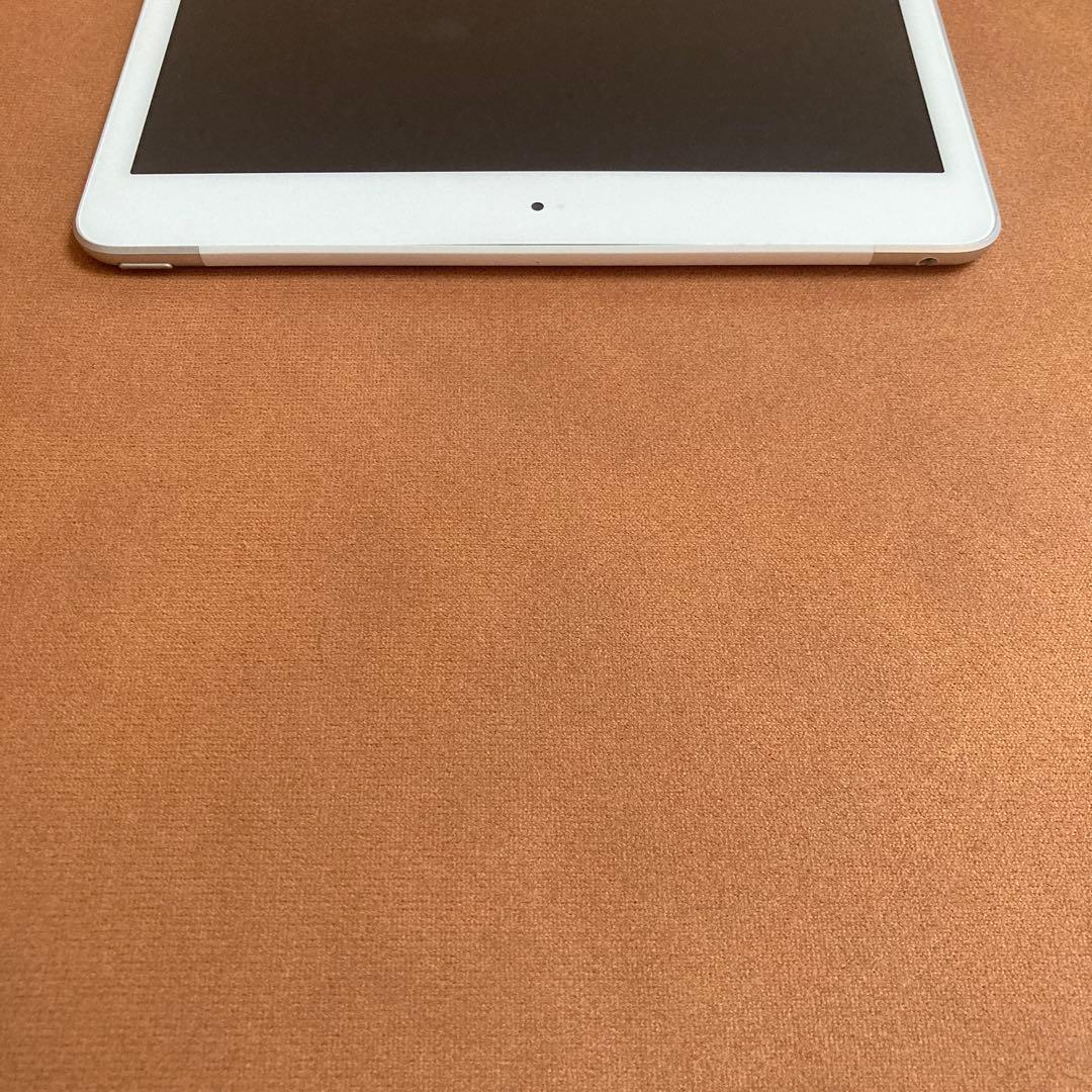 563【早い者勝ち】外観美品☆電池良好☆iPad8第8世代32GB SIMフリー