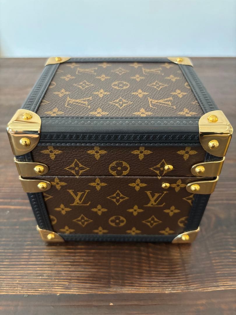 ルイ・ヴィトン ボワット・ア ムジーク モノグラム オルゴール ヴィヴィエンヌ